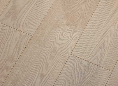 客厅铺瓷砖还是木地板好